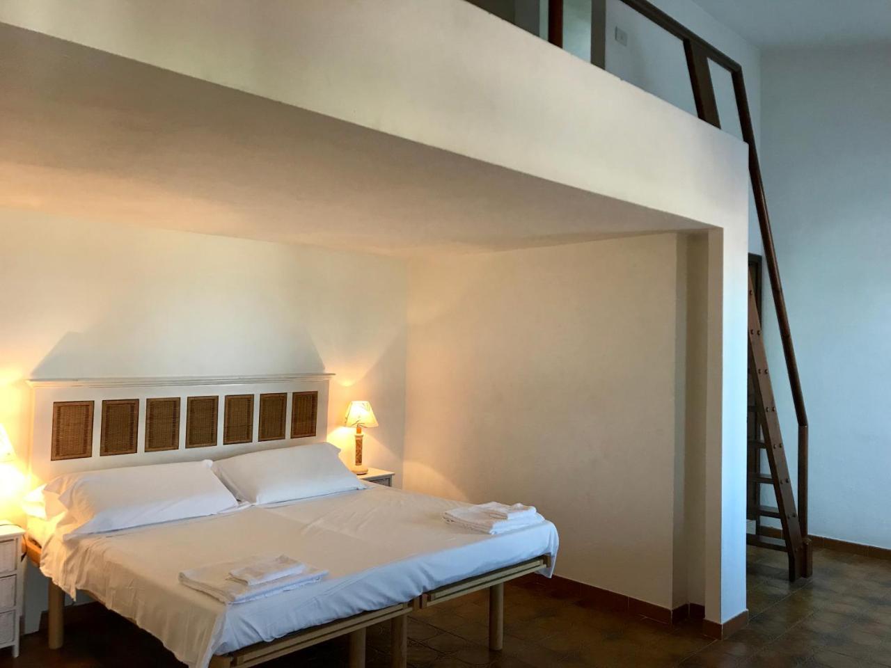 Hotel Su Meriagu Capitana Eksteriør bilde